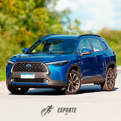 O Toyota Corolla Cross Híbrido une desempenho inteligente, design moderno e tecnologia de ponta para o seu dia a dia. Toyota Corolla Cross Híbrido